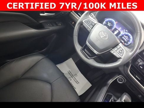 Used 2024 Toyota Grand Highlander Limited image 13