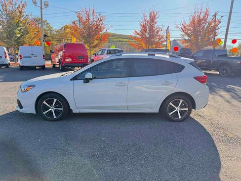 Used 2021 Subaru Impreza 2.0i Premium image 4