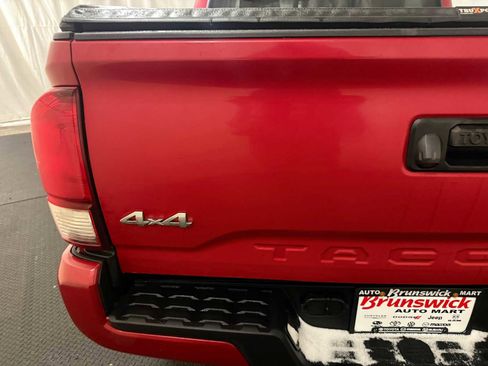 Certified 2022 Toyota Tacoma SR image 16