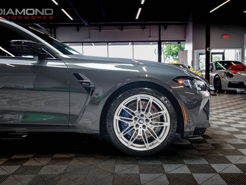 Used 2025 BMW M3 w/ M Carbon Exterior Package RWD image 27