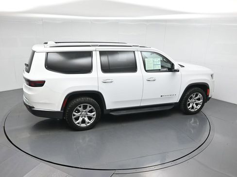 Used 2022 Jeep Wagoneer Series II image 41