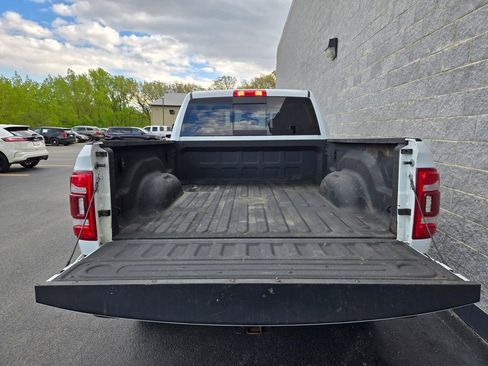 Used 2024 RAM 2500 Laramie AWD/4WD image 11
