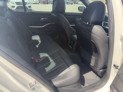 Used 2020 BMW 330i Sedan w/ Convenience Package RWD image 22