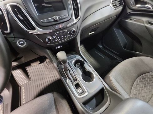 Used 2023 Chevrolet Equinox LT image 11