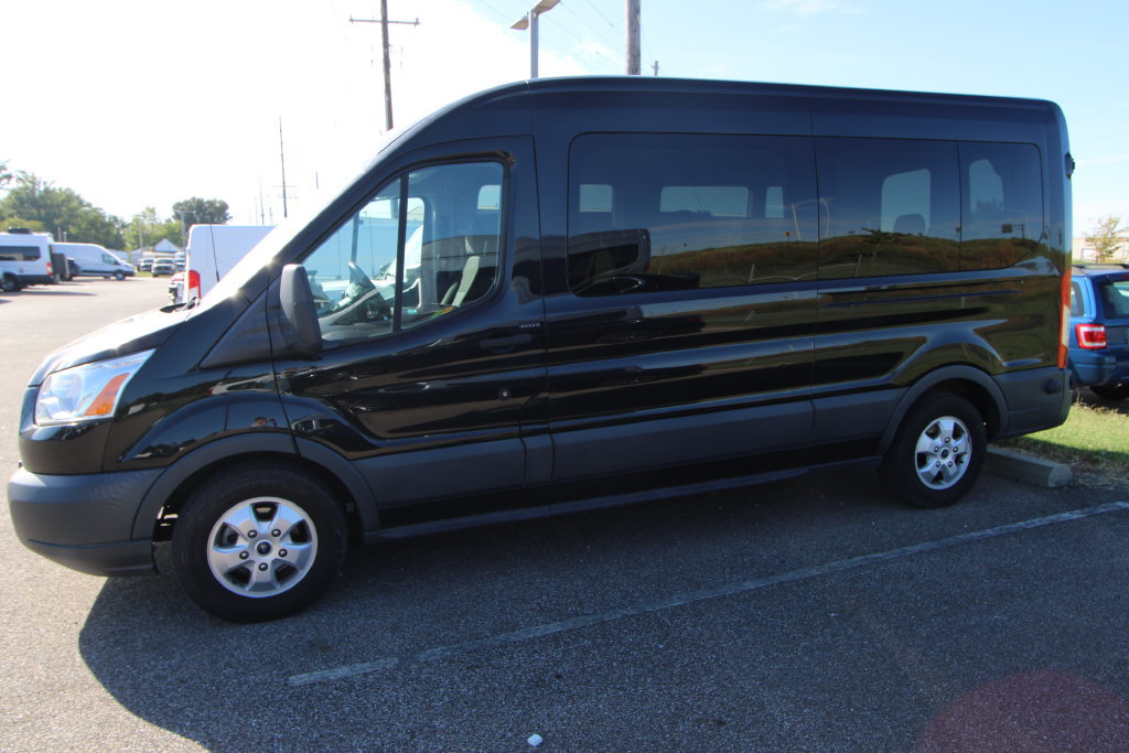 Used 2018 Ford Transit 350 XLT RWD image 5