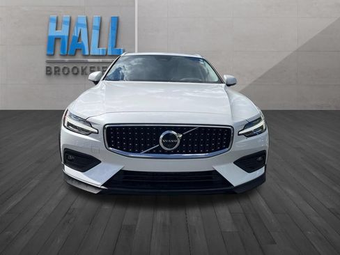 Used 2025 Volvo V60 B5 Cross Country Ultra AWD/4WD image 7