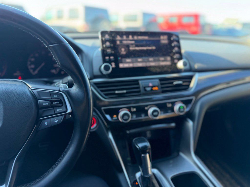 Used 2019 Honda Accord Sport image 8