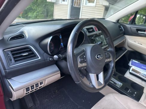 Used 2016 Subaru Outback 2.5i Premium AWD/4WD image 12