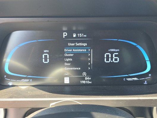 Used 2025 Hyundai Elantra SE FWD image 15