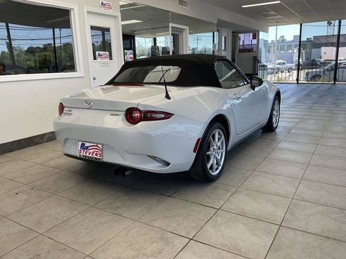 Used 2016 MAZDA MX-5 Miata Sport RWD image 5