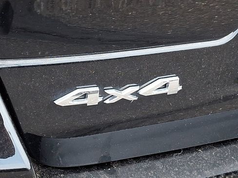 Used 2023 Jeep Grand Cherokee Limited AWD/4WD image 36