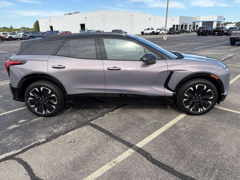 Used 2026 Chevrolet Blazer EV RS w/ Super Cruise Package AWD/4WD image 7