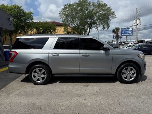 Used 2020 Ford Expedition Max XLT w/ Equipment Group 201A image 4