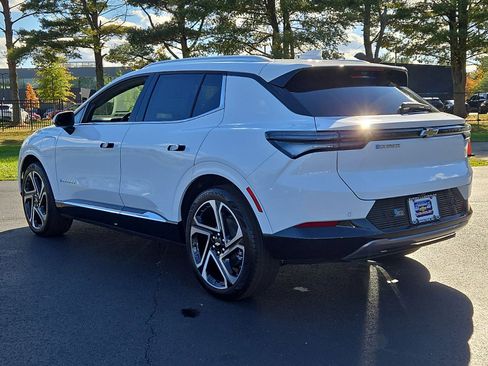 New 2026 Chevrolet Equinox EV LT w/ Convenience Package II image 11
