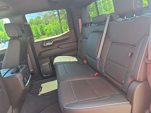 Used 2024 GMC Sierra 1500 Denali AWD/4WD image 15