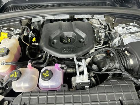 Used 2023 Jeep Grand Cherokee 4WD 4xe image 9