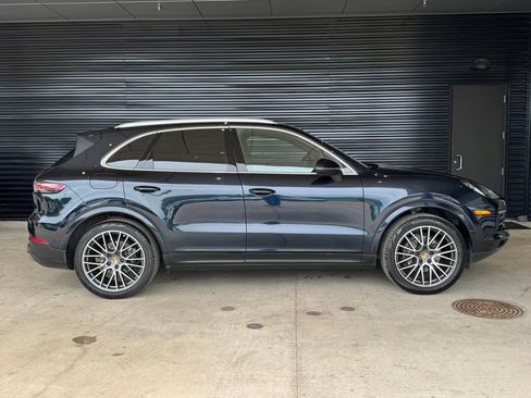 Certified 2019 Porsche Cayenne AWD/4WD image 8
