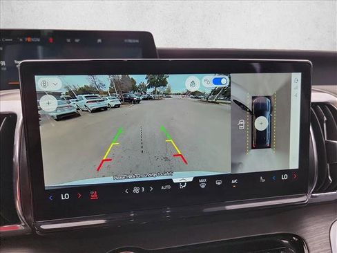 Used 2025 Ford Expedition Max Platinum w/ Driver's Package image 23