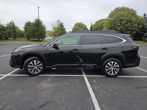 Used 2024 Subaru Outback Premium AWD/4WD image 18