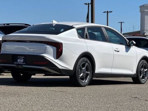 New 2026 Kia K4 FWD image 5