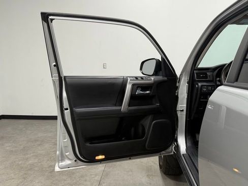 Used 2020 Toyota 4Runner SR5 image 9