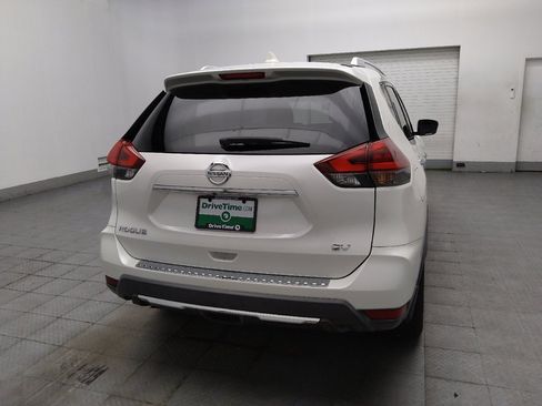 Used 2018 Nissan Rogue SV FWD image 7