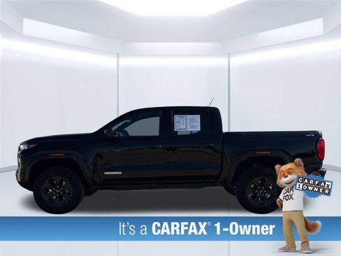 Used 2024 GMC Canyon Elevation AWD/4WD image 3