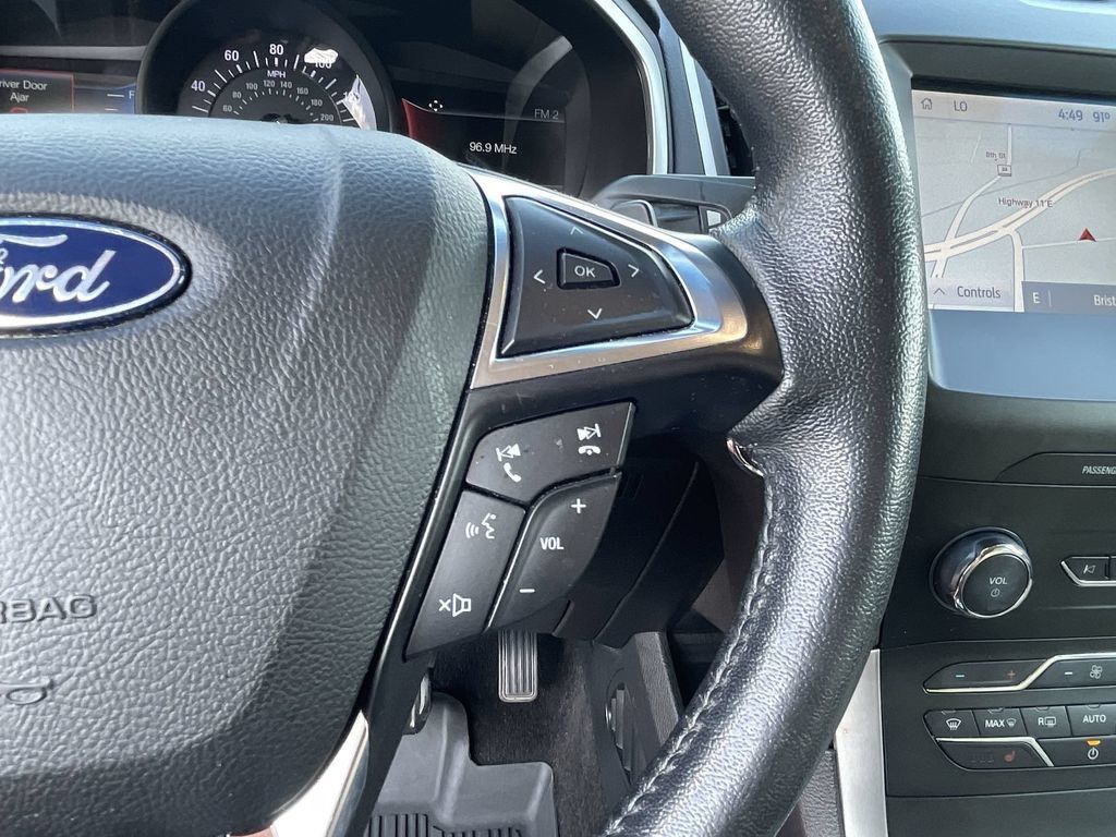 Used 2020 Ford Edge SEL w/ Convenience Package AWD/4WD image 18