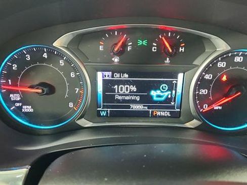 Used 2019 Chevrolet Traverse LT image 13