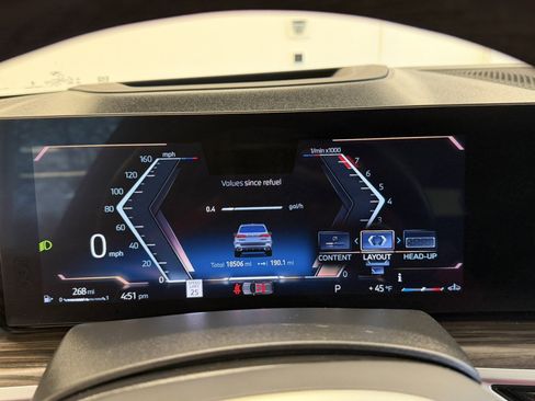 Used 2024 BMW X5 xDrive40i w/ M Sport Package image 21