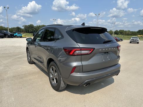 Used 2024 Ford Escape ST-Line AWD/4WD image 3