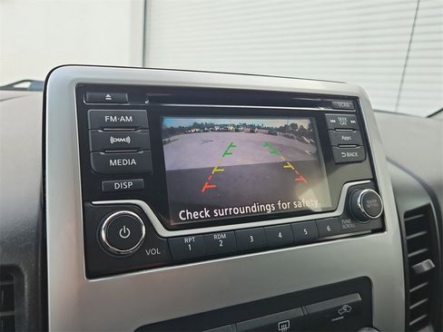 Used 2015 Nissan Titan PRO-4X image 21