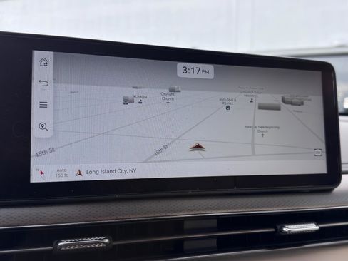 Used 2024 Genesis GV60 Advanced image 22