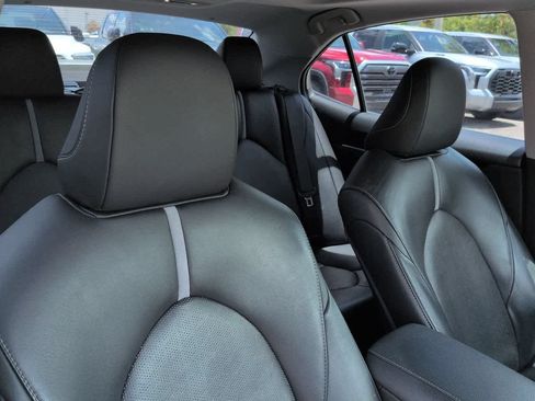 Certified 2018 Toyota Camry XSE FWD image 7