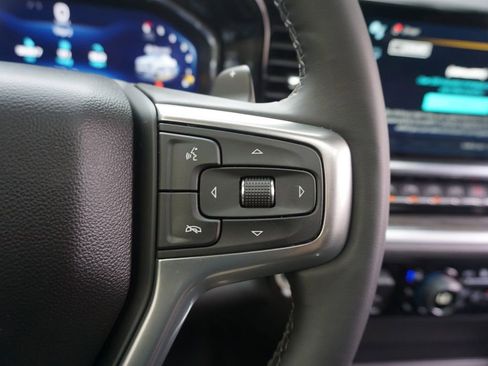 Used 2025 Chevrolet Silverado 1500 LTZ w/ LTZ Premium Package RWD image 9