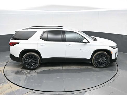 Used 2022 Chevrolet Traverse RS w/ LPO, Cargo Package image 26