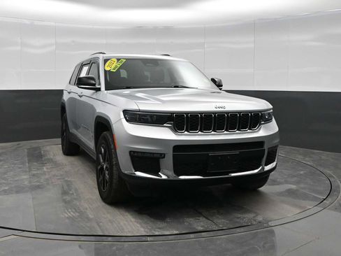Used 2021 Jeep Grand Cherokee L Limited image 2