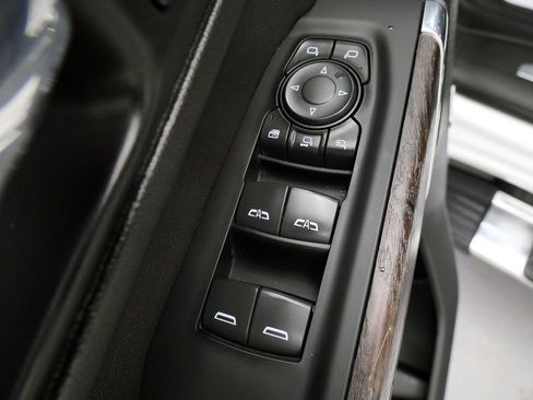 Used 2023 GMC Sierra 3500 Denali w/ Denali Ultimate Package AWD/4WD image 14