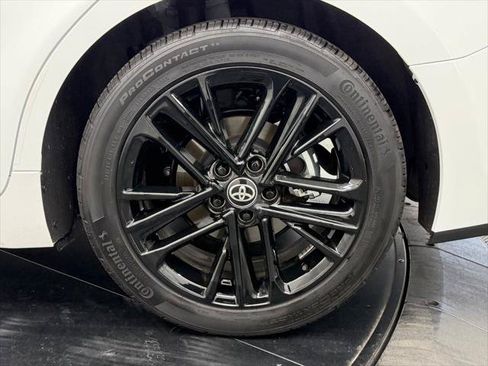 Used 2026 Toyota Camry SE FWD image 16