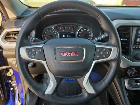 Used 2023 GMC Acadia SLT AWD/4WD image 19