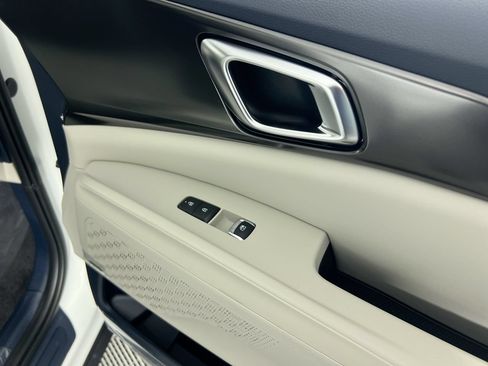 New 2027 Kia Carnival SX w/ Dark Edition Package FWD image 33