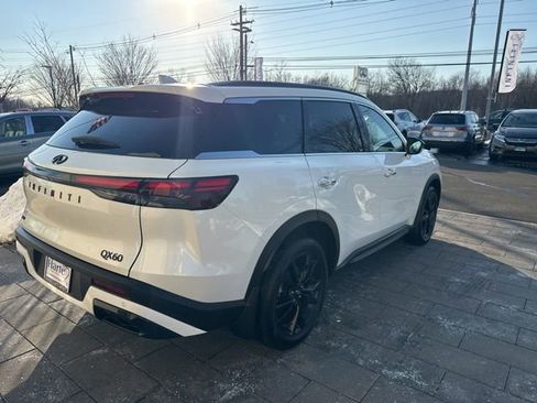Certified 2025 INFINITI QX60 Luxe w/ Black Edition image 7
