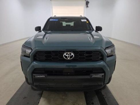 Used 2025 Toyota 4Runner TRD Off-Road Premium AWD/4WD image 2