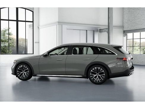 New 2026 Mercedes-Benz E 450 4MATIC All-Terrain Wagon image 32