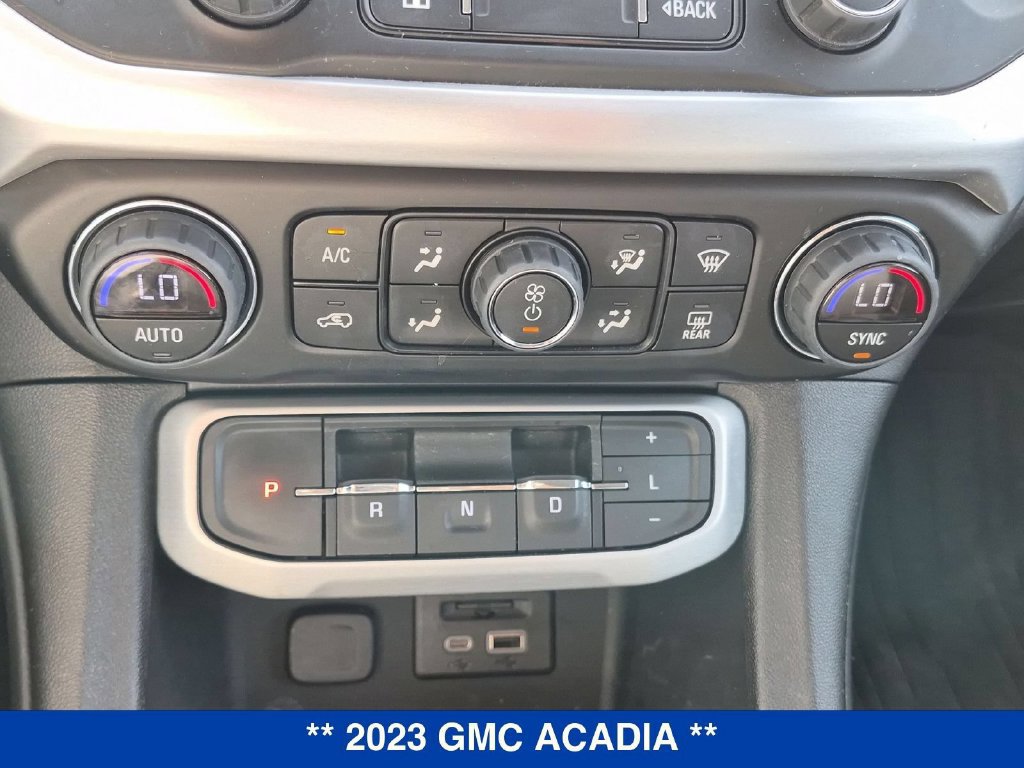 Used 2023 GMC Acadia SLT w/ Technology Package AWD/4WD image 25
