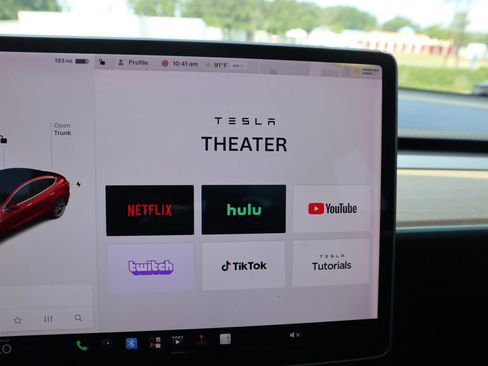 Used 2018 Tesla Model 3 Long Range AWD/4WD image 23