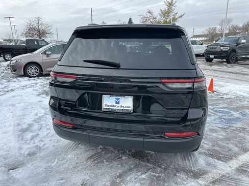 New 2025 Jeep Grand Cherokee Limited w/ Black Appearance Package AWD/4WD image 29