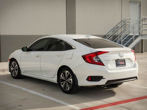 Used 2018 Honda Civic EX-T image 5
