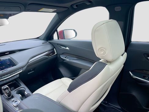 Used 2023 Cadillac XT4 Sport FWD image 23