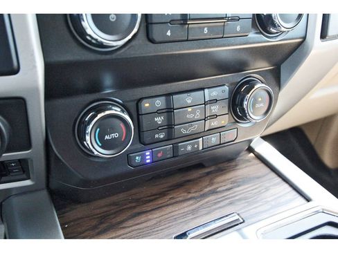 Certified 2019 Ford F150 Lariat image 23